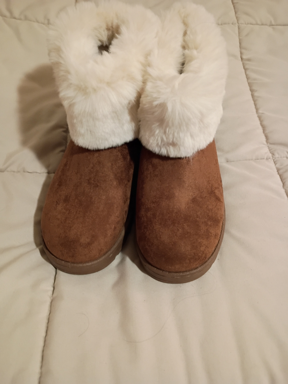 White Mountain Faux-Fur Cuff Winter Boots Brown & White